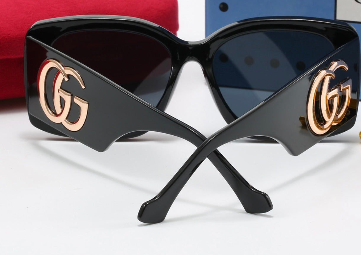 Gafas de sol negra geométricas