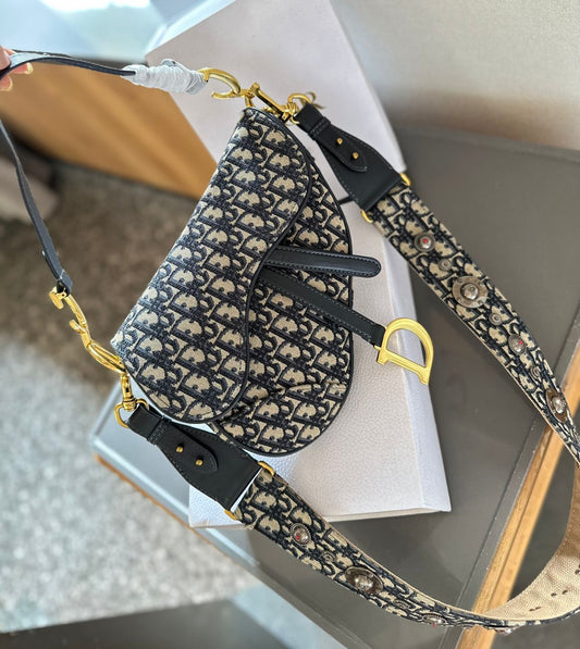 Bolso bordado azul